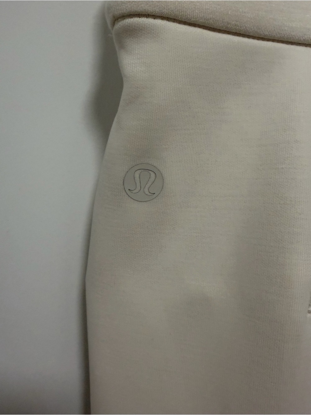 Lululemon softstreme pintuck Cream Wide-Leg Dress Pants nwt - Picture 3 of 7